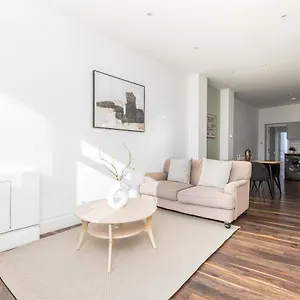 The Peckham Apartment