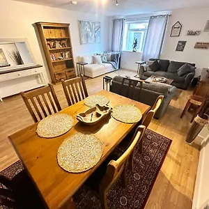 Bermondsey Apartment